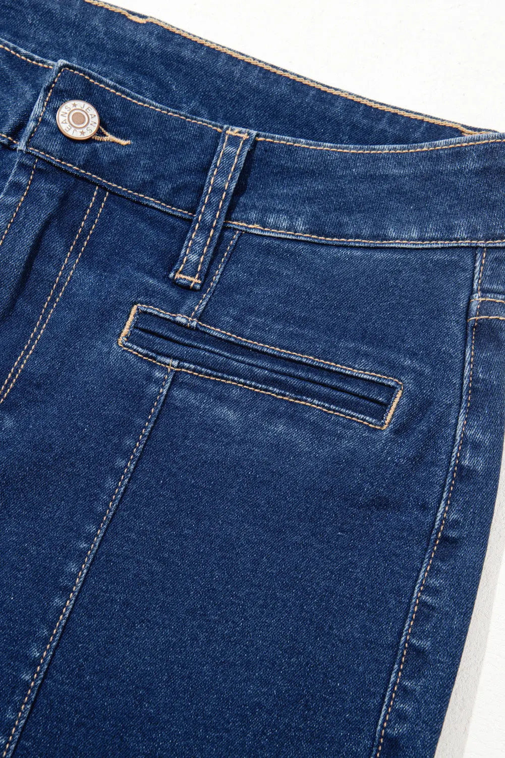 Ayleen Center Seam Deep Wash Straight Jeans Threaded Pear