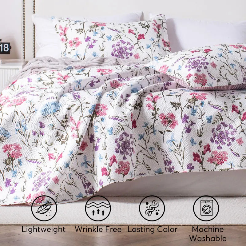 Kasentex Floral Quilt Set - Lightweight & Reversible - Cozy & Stylish Bedding - Machine Washable, Room Decor, Graduation Gifts Kasentex