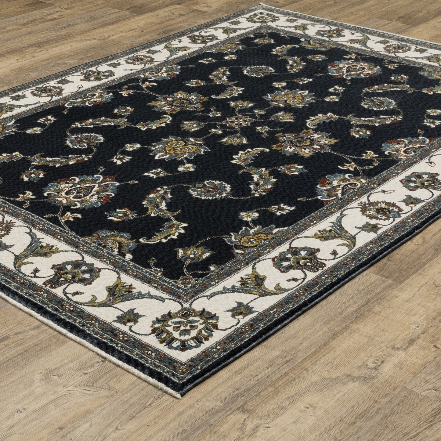 5' X 8' Ivory Oriental Area Rug With Fringe