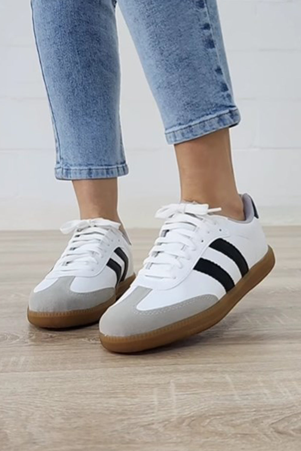 Willa Striped Lace-up Flat Sneakers Threaded Pear