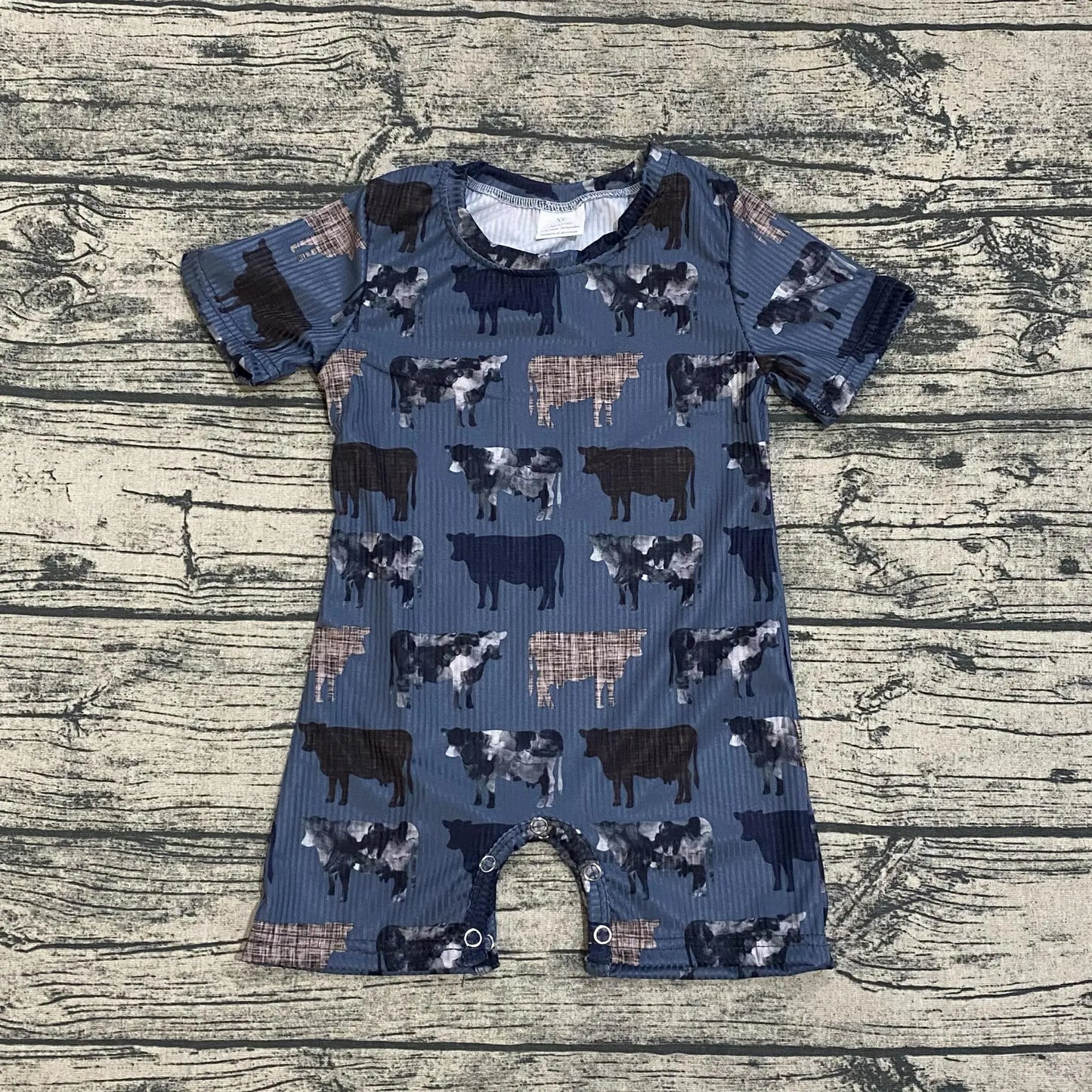 Cattle ribbed material boy romper - Get it from Bo