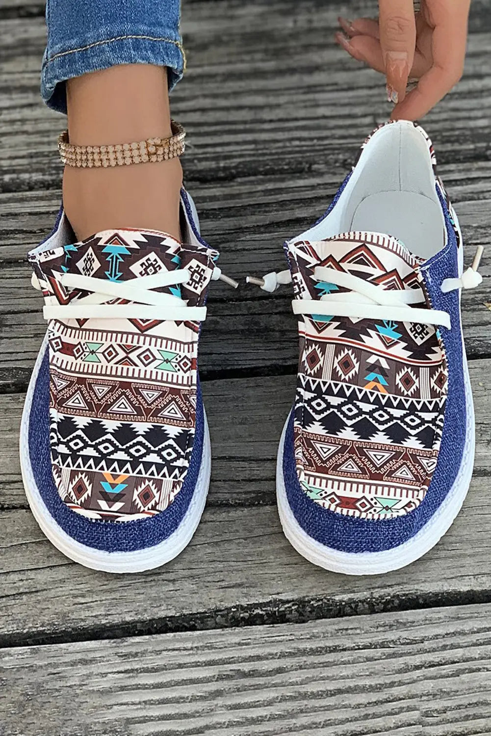 Bailee Vintage Aztec Lace-up Flat Shoes