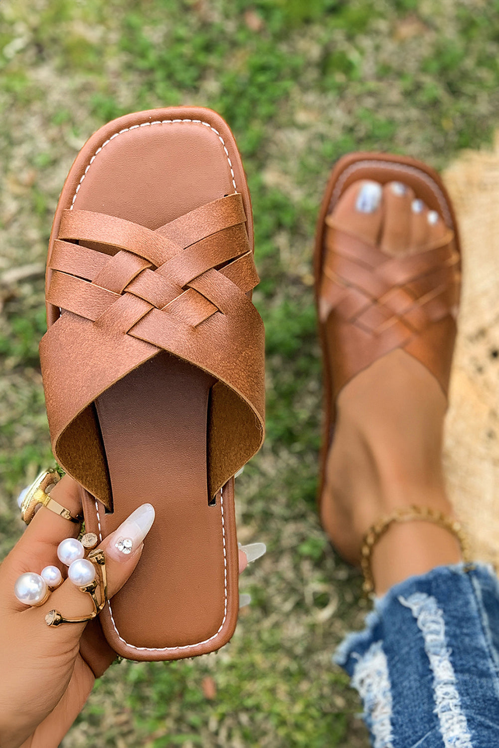 Ana Crossed Woven Flat Slippers Threaded Pear