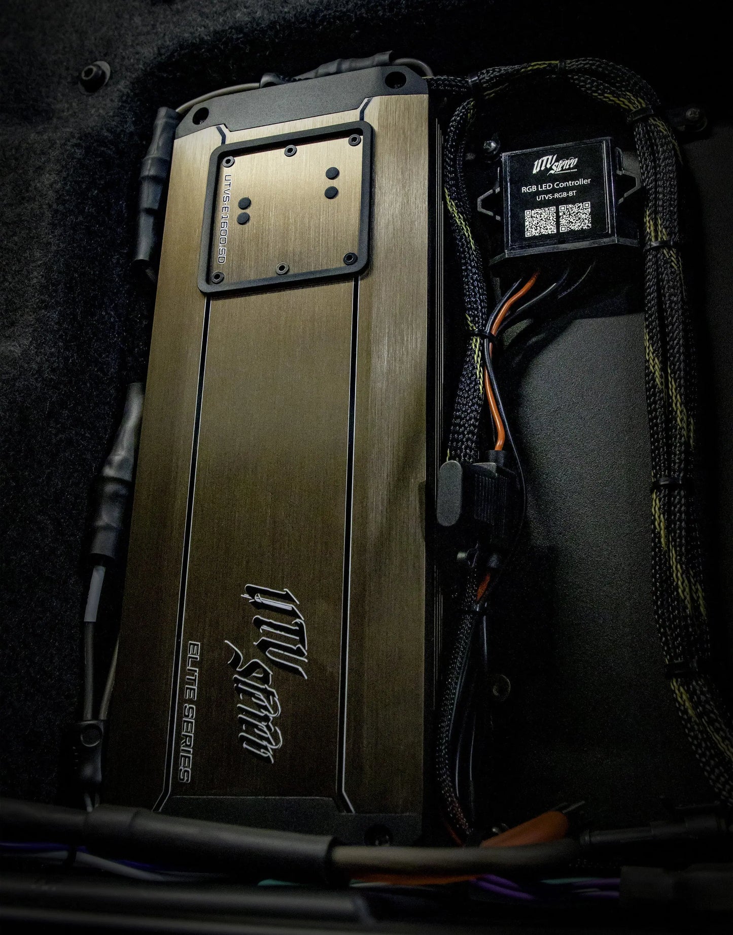 Elite Series 1600W 5-Channel Amplifier | UTVS-E1600.5D Dunes 2 Dezert SXS