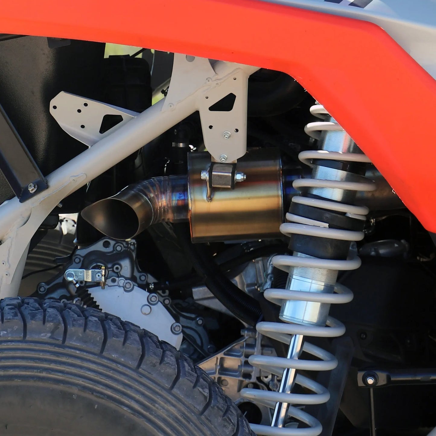 B2G Can Am X3 Rear Storage and Tire Rack - Get it from Bo