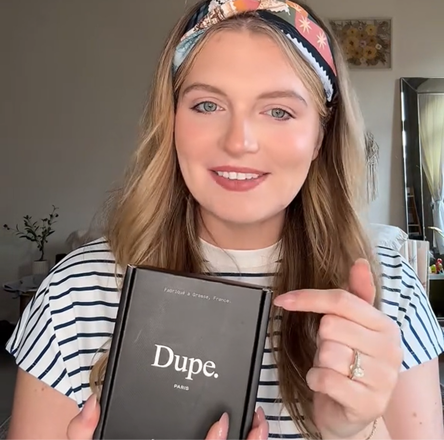 D.902 Dupe Paris