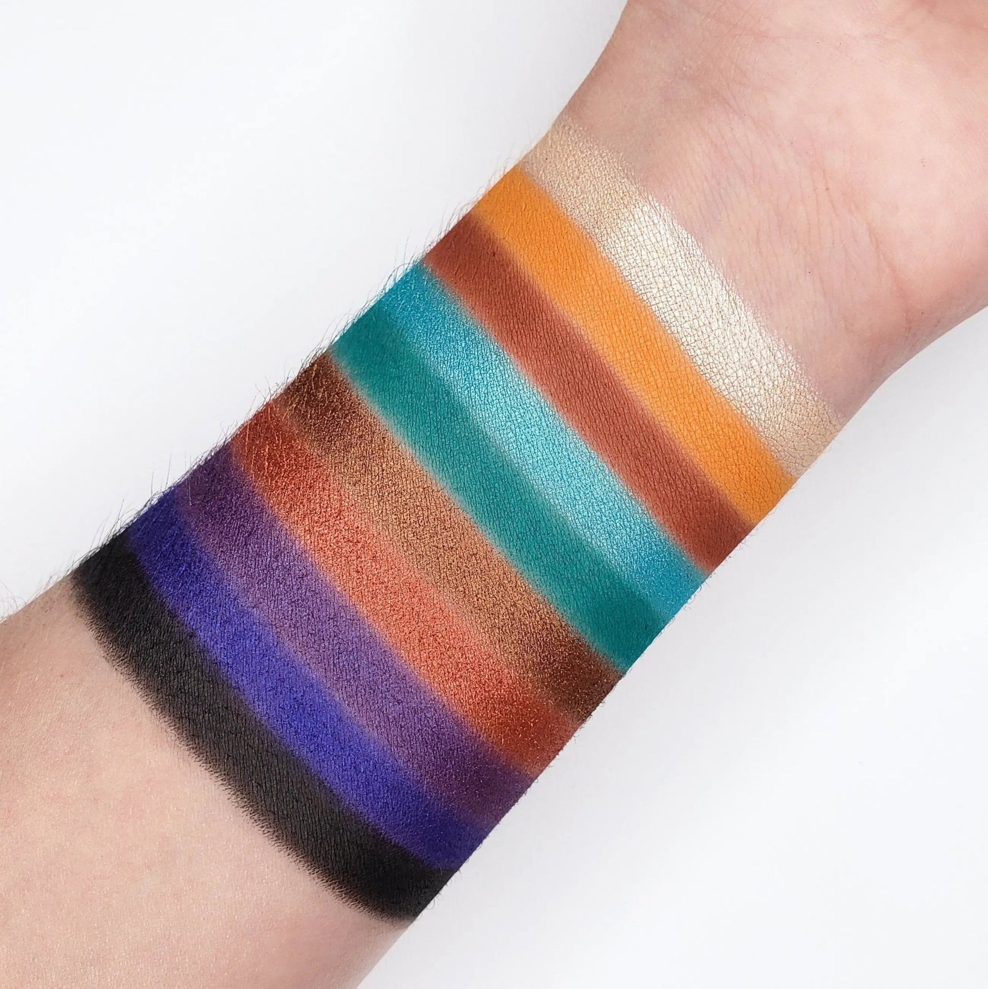10 Color OMG Eyeshadow Collection OMG10 - Get it from Bo