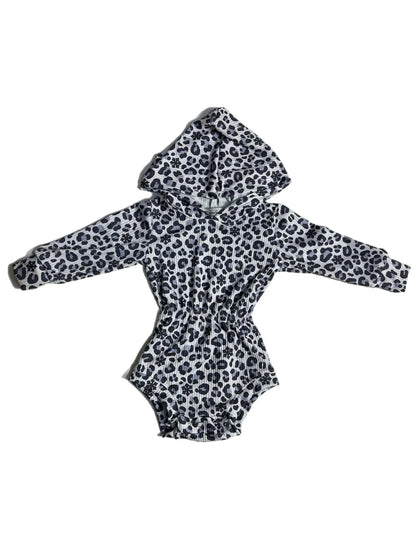 Snow leopard Ribbed Hooded romper - Get it from Bo