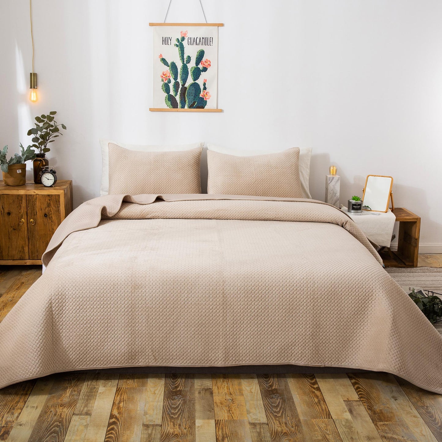 Kasentex All Season Cozy Velvet Quilt Set with Shams, Queen, King, Room Decor, Graduation Gifts Kasentex