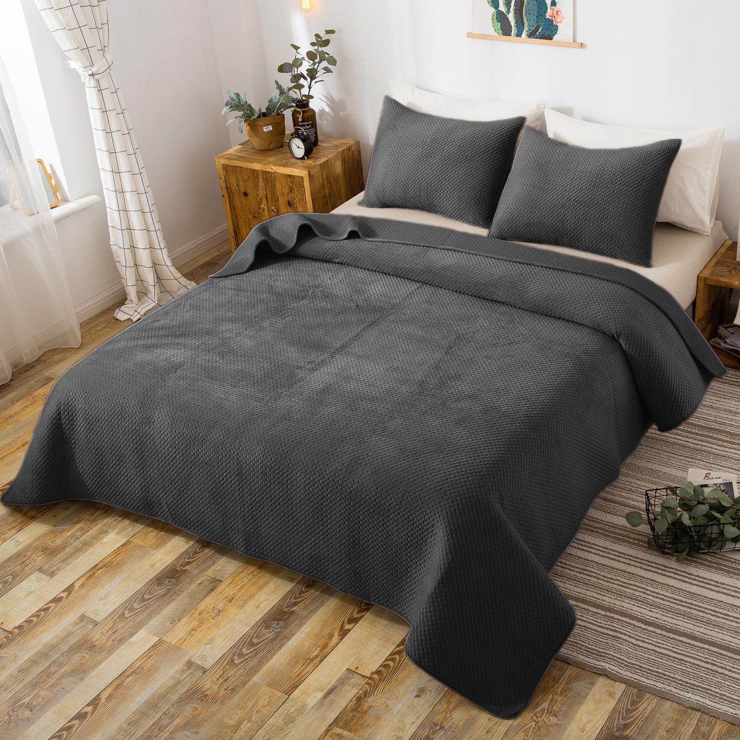 Kasentex All Season Cozy Velvet Quilt Set with Shams, Queen, King, Room Decor, Graduation Gifts Kasentex