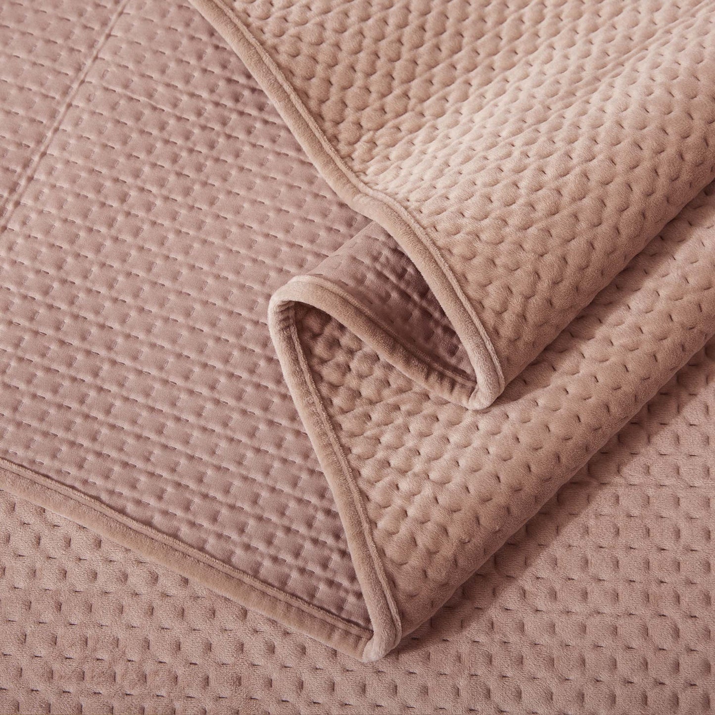 Kasentex Ultra Soft Plush Poly-Velvet Quilt Set, Queen, King, Room Decor, Graduation Gifts, Fathers Day Gift