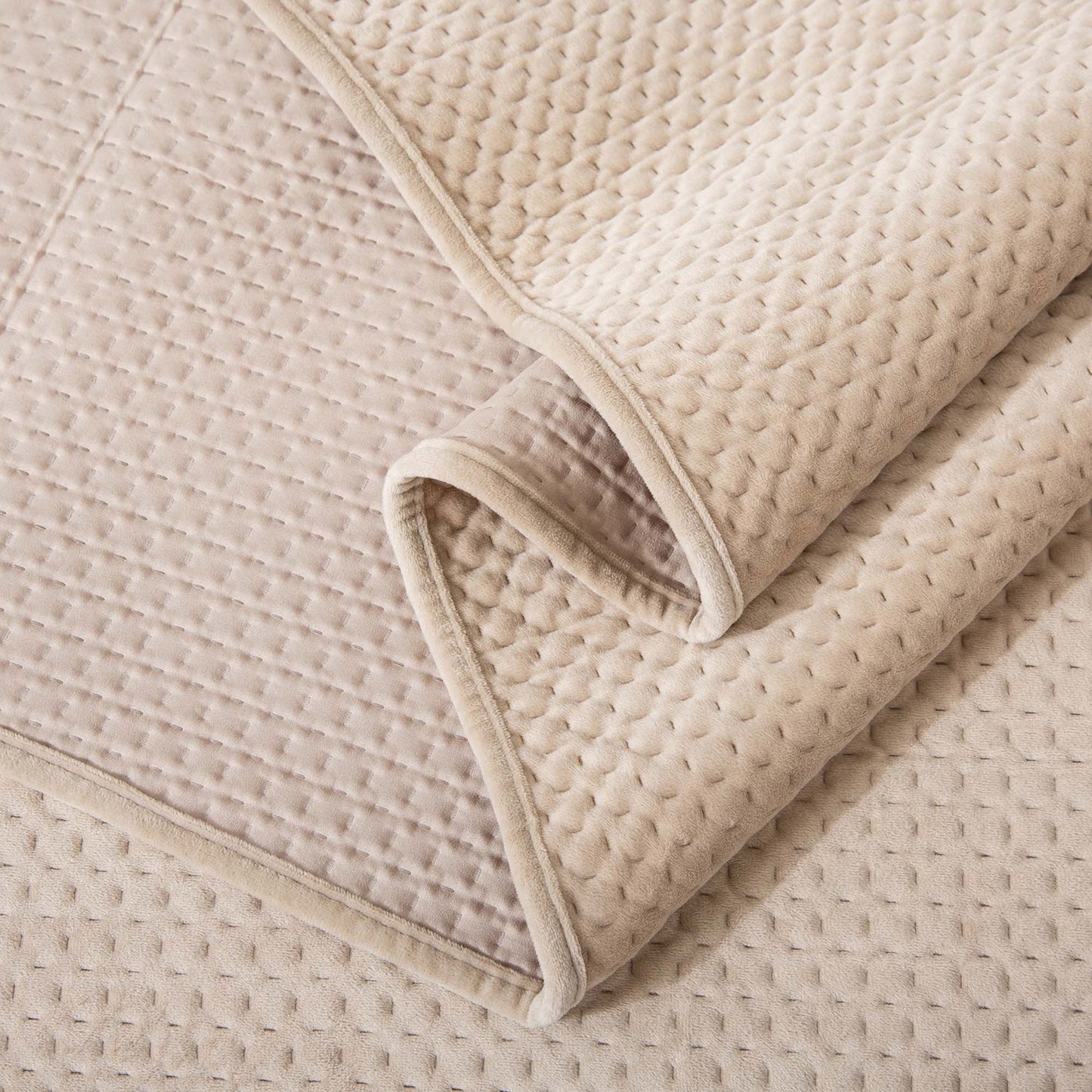 Kasentex Ultra Soft Plush Poly-Velvet Quilt Set, Queen, King, Room Decor, Graduation Gifts, Fathers Day Gift