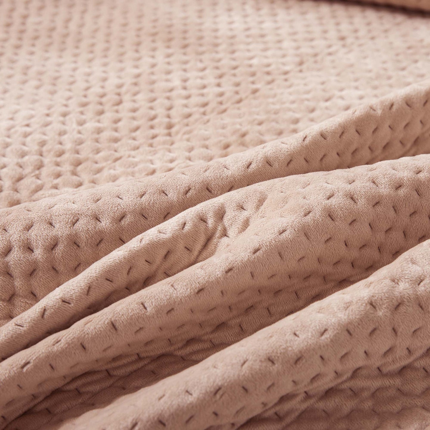 Kasentex Ultra Soft Plush Poly-Velvet Quilt Set, Queen, King, Room Decor, Graduation Gifts, Fathers Day Gift