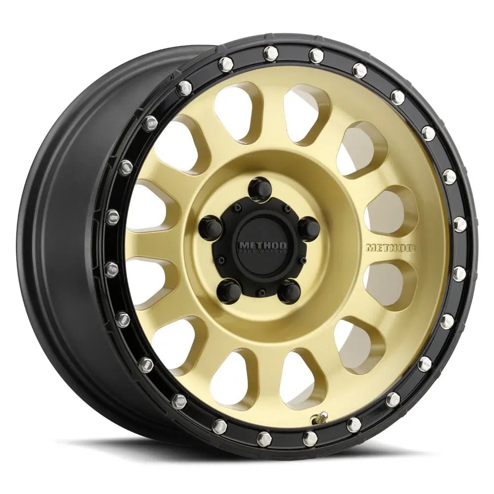 315 | Gold - Black Lip - Get it from Bo