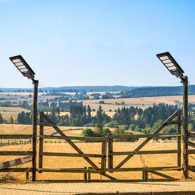 4 pack 200W solar street lights 20000 lumens - Get it from Bo
