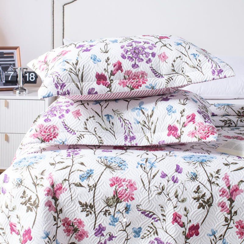 Kasentex Floral Quilt Set - Lightweight & Reversible - Cozy & Stylish Bedding - Machine Washable, Room Decor, Graduation Gifts Kasentex