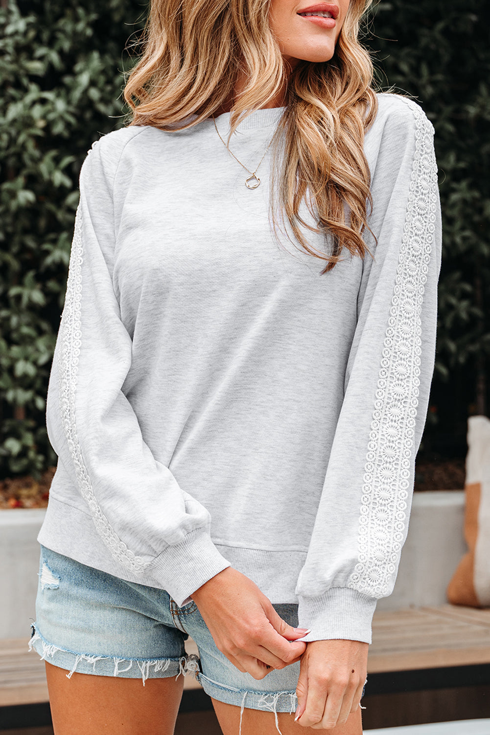 Peyton Lace Patchwork Raglan Sleeve Crew Neck Sweatshirt Threaded Pear