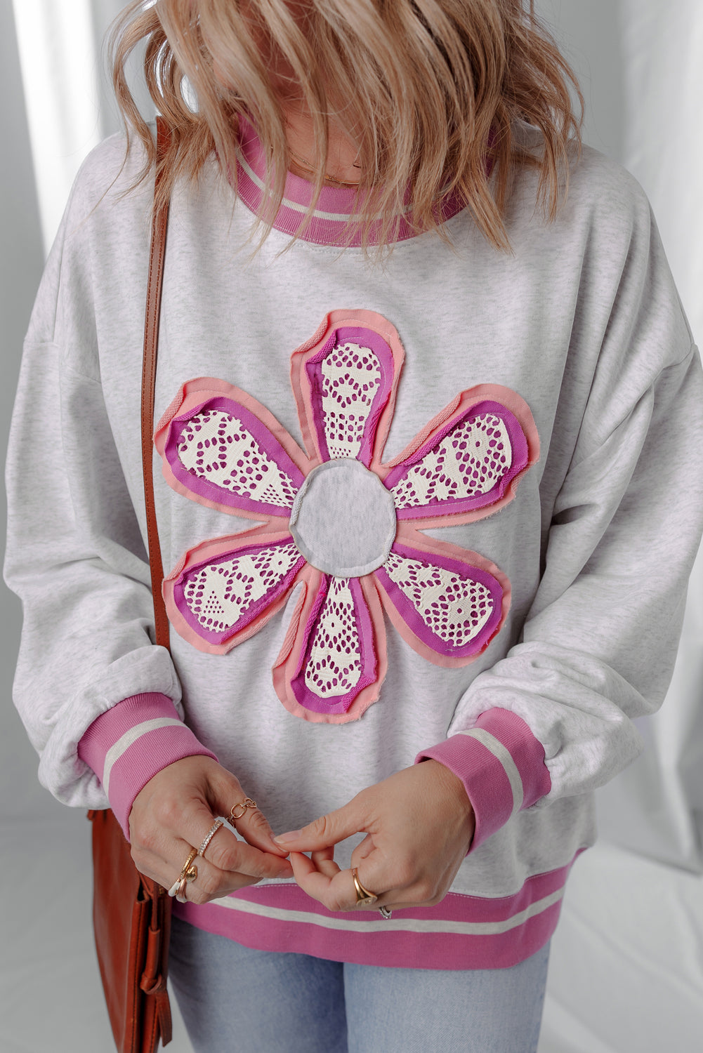 Caroline Flower Crew Neck Sweatshirt Threaded Pear