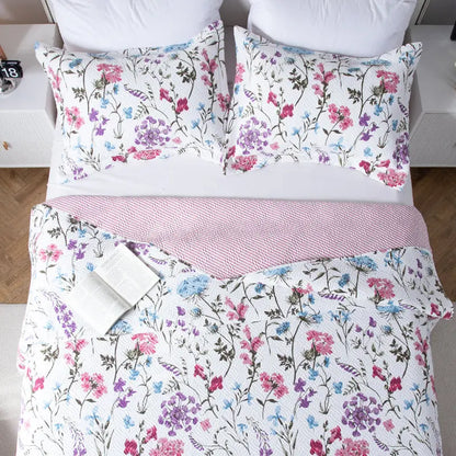 Kasentex Floral Quilt Set - Lightweight & Reversible - Cozy & Stylish Bedding - Machine Washable, Room Decor, Graduation Gifts Kasentex