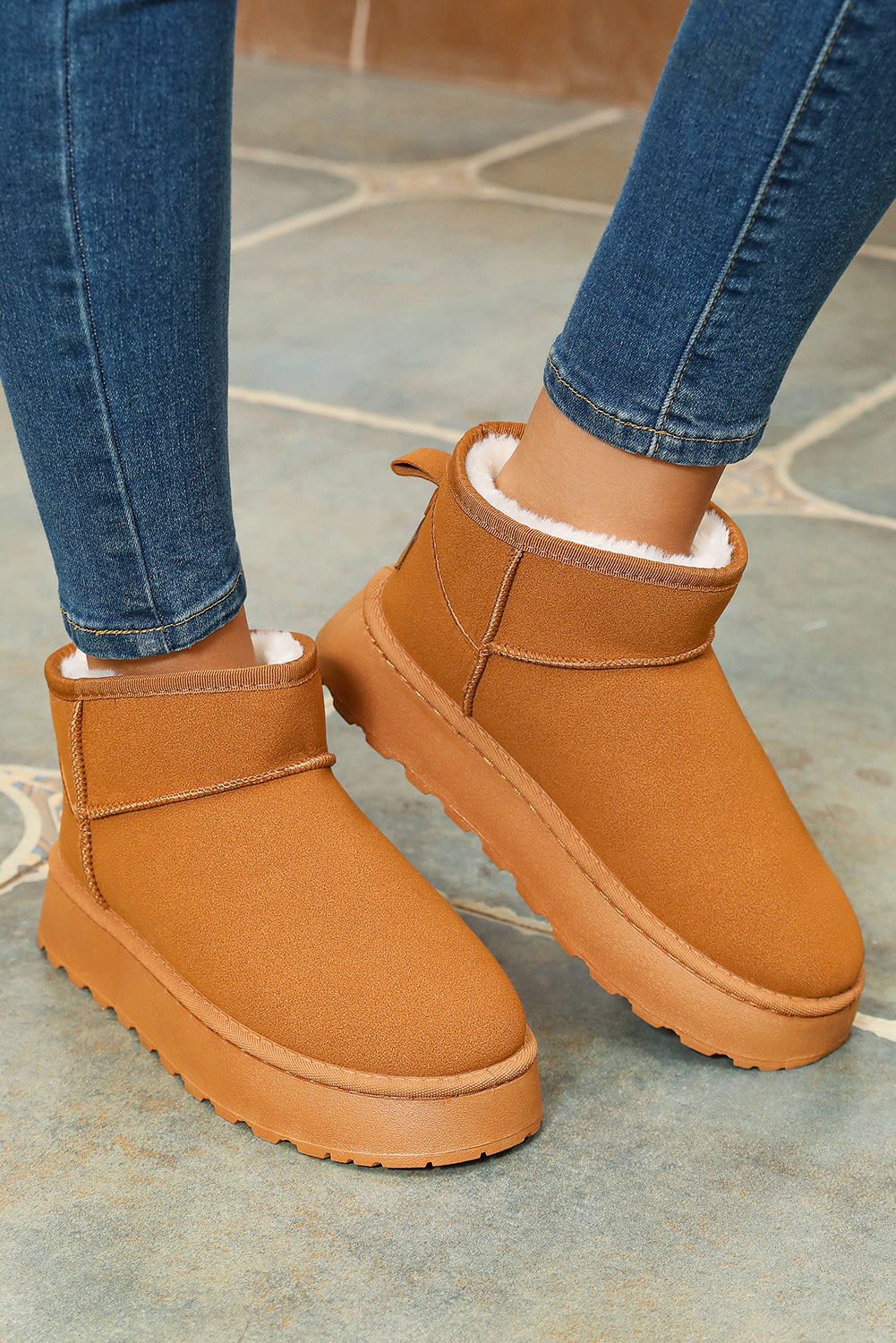 Anna Fur Lined Suede Ankle Snow Boots Threaded Pear