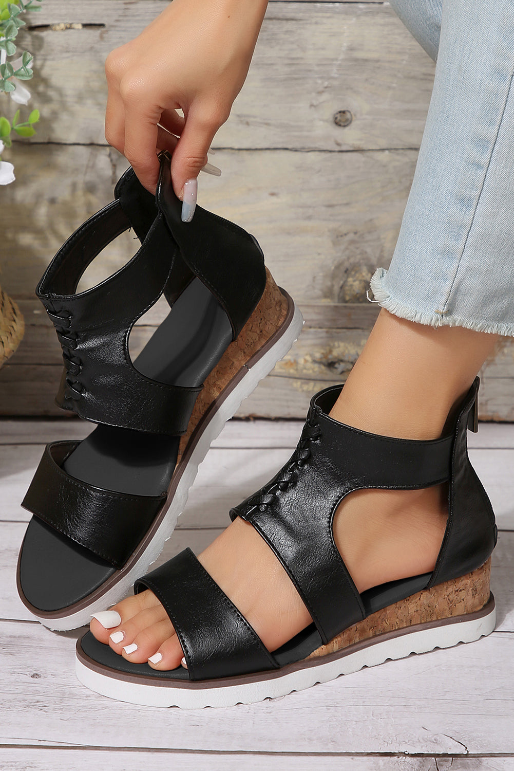 Nora Crisscross Hollowed Gladiator Sandals Threaded Pear