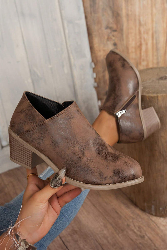 Tulip Opening Suede Ankle Boots Threaded Pear