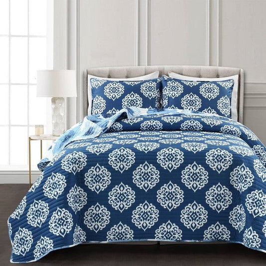 King size Blue Flowers Lightweight Polyester Microfiber Quilt Set FastFurnishings
