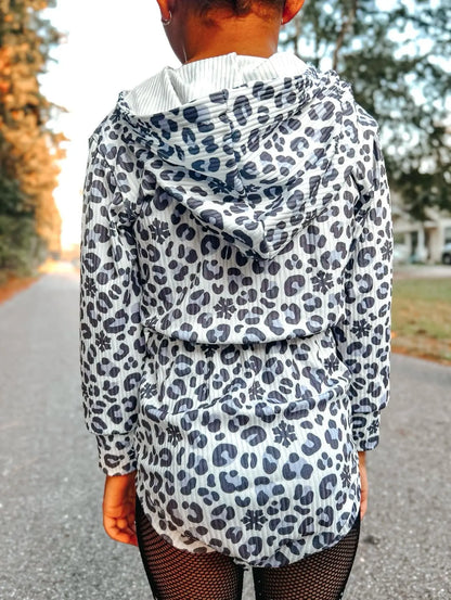 Snow leopard Ribbed Hooded romper - Get it from Bo