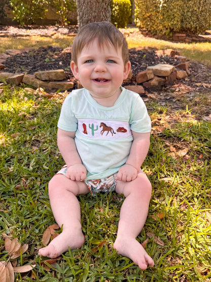 Western smocked boy set - Get it from Bo