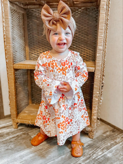 Fall Leopard bell sleeve dress - Get it from Bo