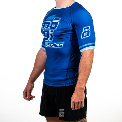 '7Four Short Sleeve Rank Rash Guard Blue - Get it from Bo