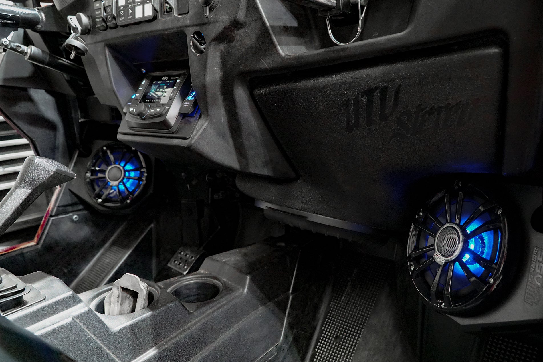 RZR® Signature Series Stage 7 Stereo Kit | UTVS-RZR-S7-S Dunes 2 Dezert SXS