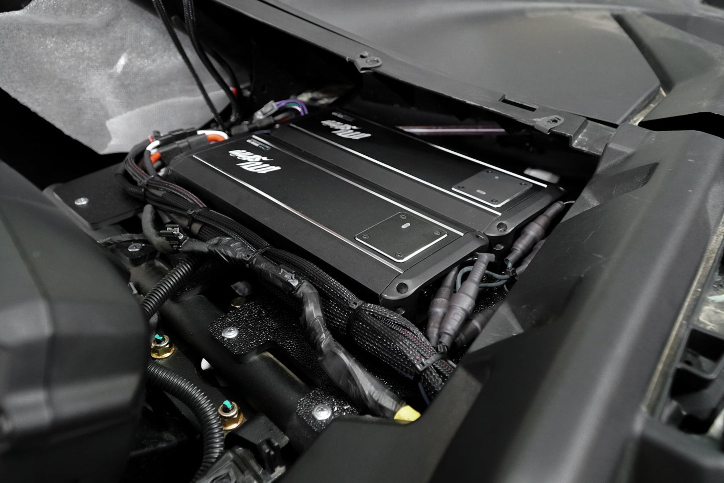 Can-Am® X3 Signature Series Stage 7 Stereo Kit | UTVS-X3-S7-S Dunes 2 Dezert SXS
