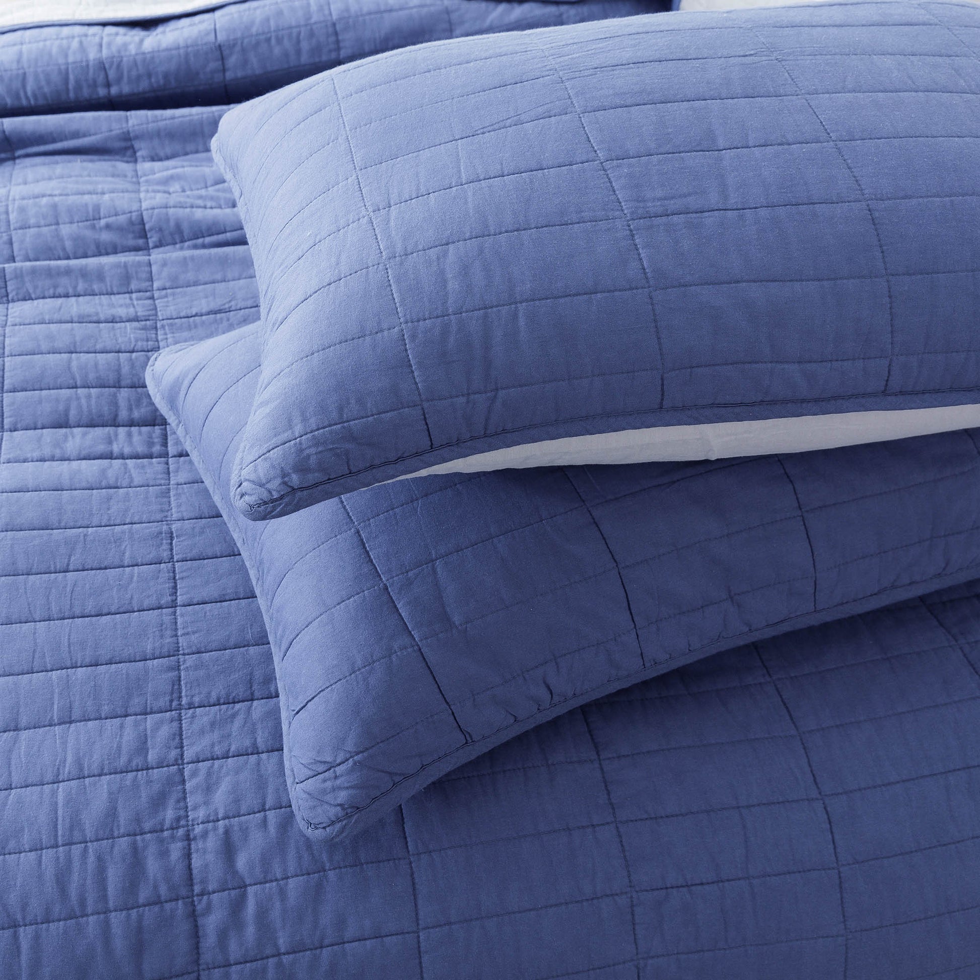 Kasentex Ultra Soft Cotton Oversized Bedspread Set, Blue or Red, Room Decor, Graduation Gifts Kasentex