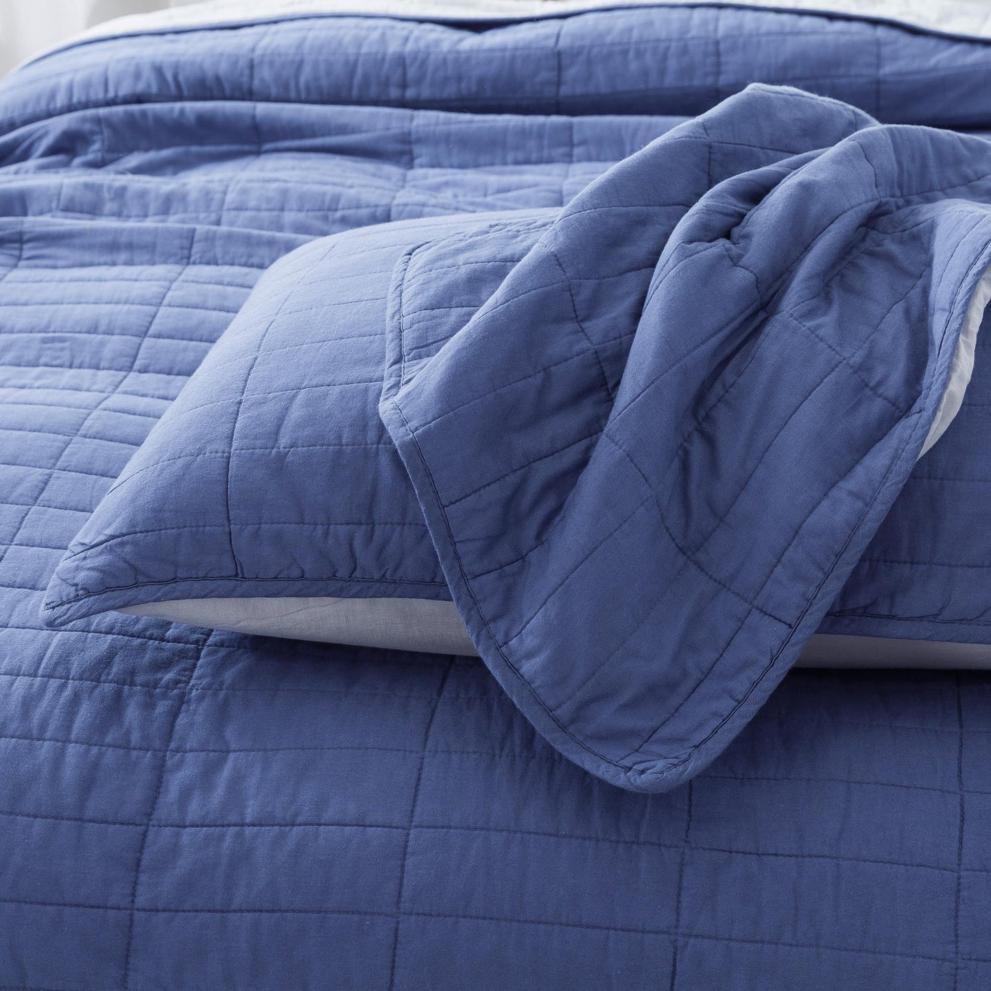 Kasentex Ultra Soft Cotton Oversized Bedspread Set, Blue or Red, Room Decor, Graduation Gifts Kasentex