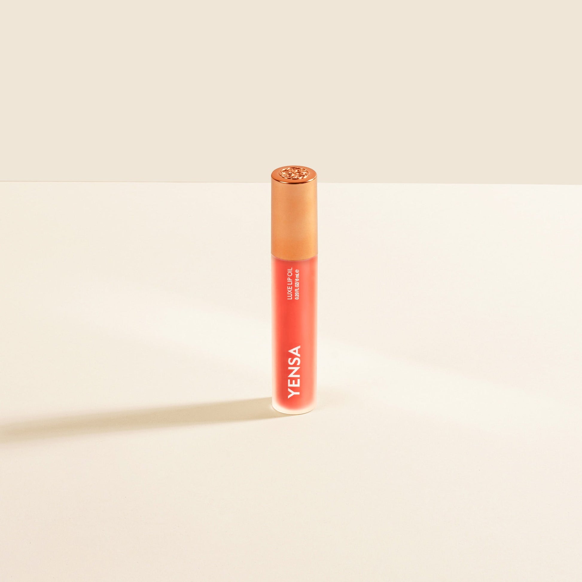 Luxe Lip Nourishing Oil with Hyaluronic + Vitamin E YENSA
