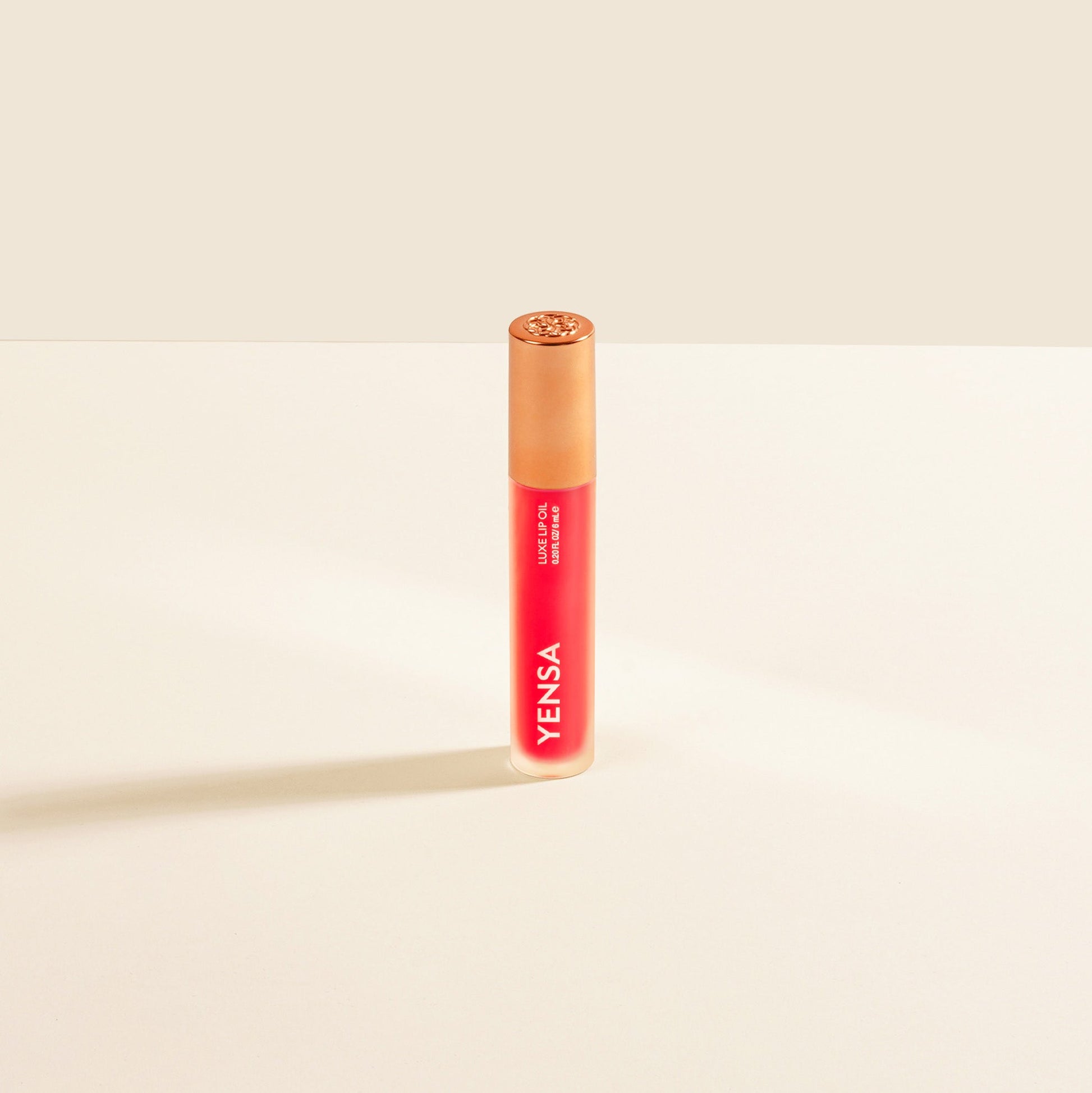 Luxe Lip Nourishing Oil with Hyaluronic + Vitamin E YENSA