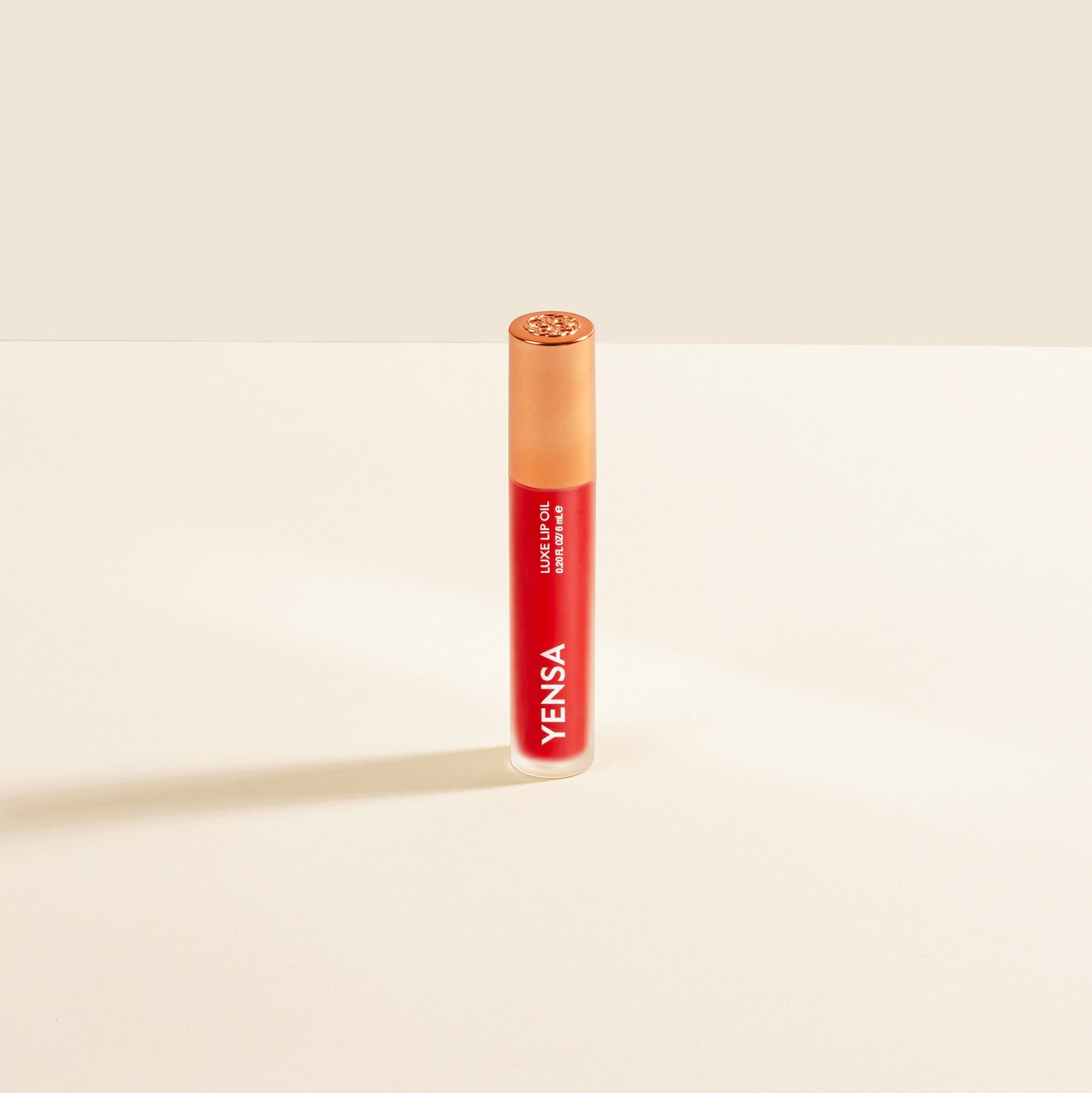 Luxe Lip Nourishing Oil with Hyaluronic + Vitamin E YENSA