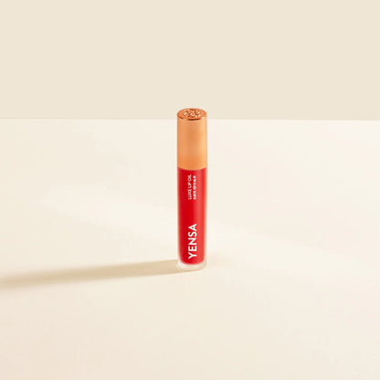Luxe Lip Nourishing Oil with Hyaluronic + Vitamin E YENSA