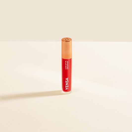 Luxe Lip Nourishing Oil with Hyaluronic + Vitamin E YENSA