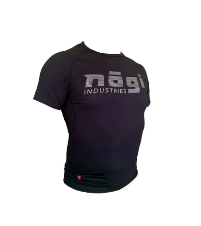 Core Short Sleeve Rash Guard - BLACK - Get it from Bo