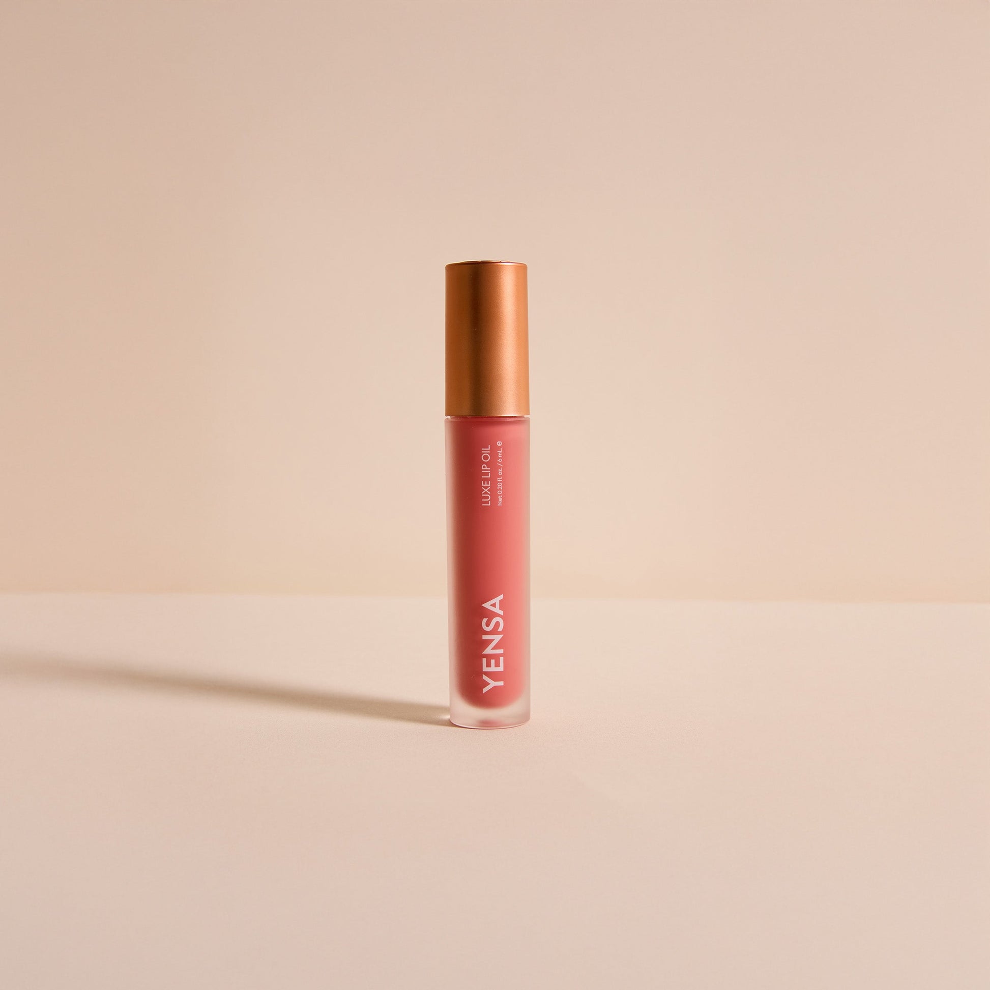 Luxe Lip Nourishing Oil with Hyaluronic + Vitamin E YENSA