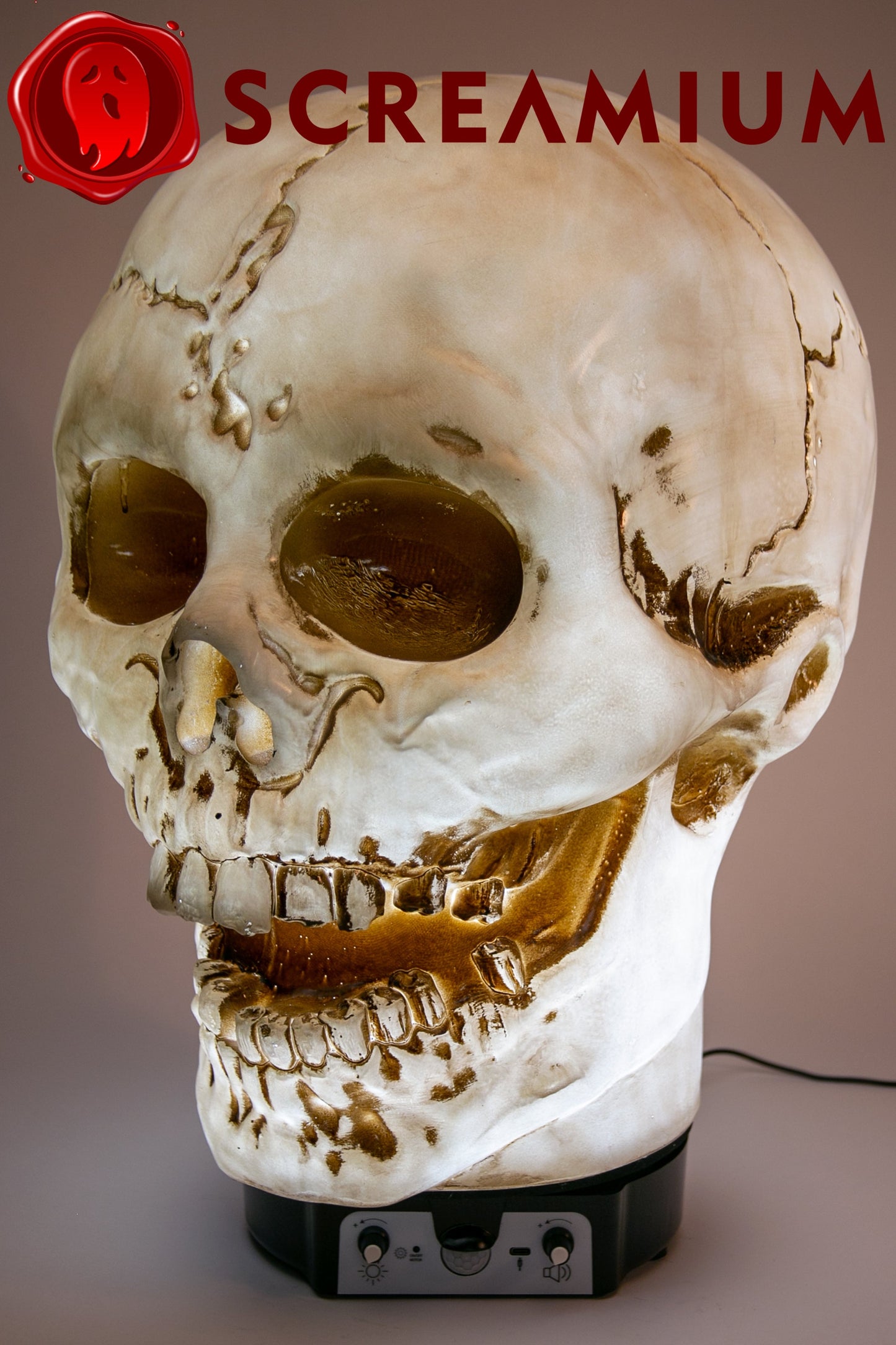 Giant Skull Animatronic Lamp Prop 20-Inch-Tall Heavy Duty Polyresin Halloween Decoration SCREAMIUM