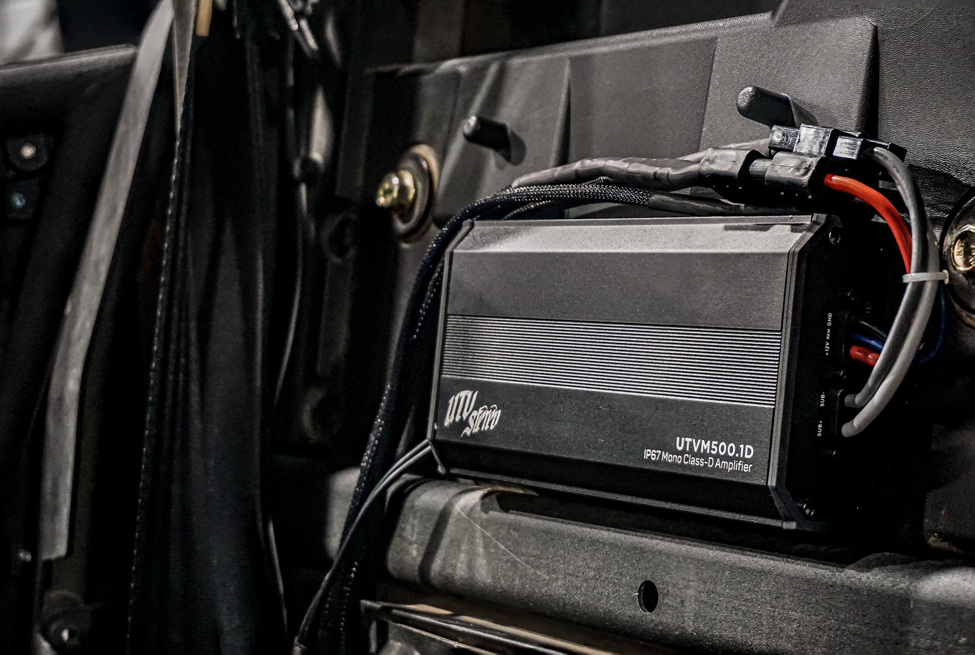 M-Series 500W Mono Amplifier | UTVM-500.1D Dunes 2 Dezert SXS