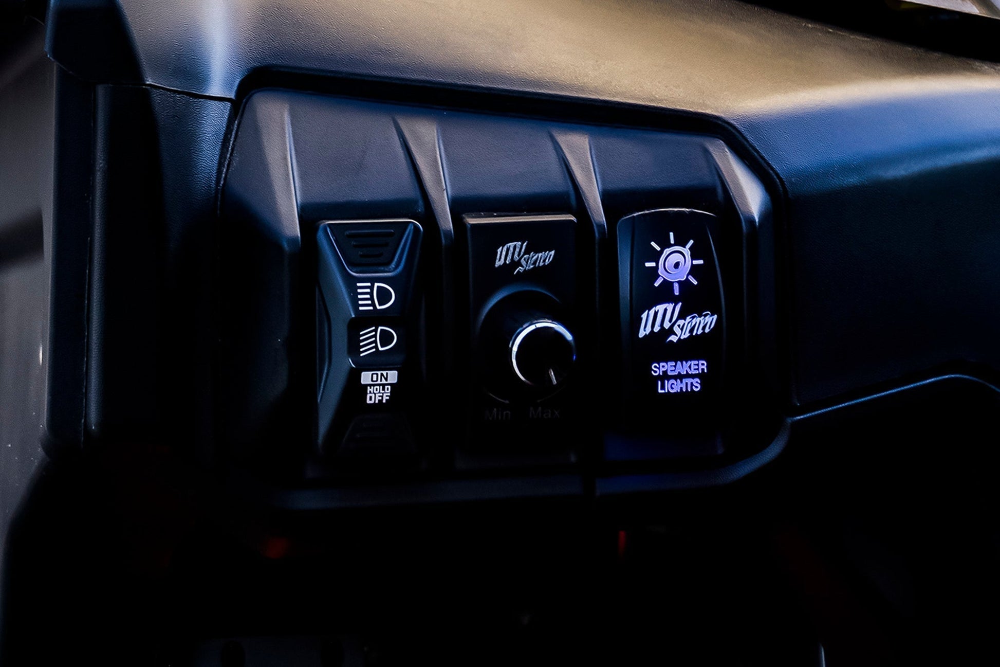 Can-Am® Maverick R Elite Series Stage 8 Stereo Kit | UTVS-R-S8-E Dunes 2 Dezert SXS