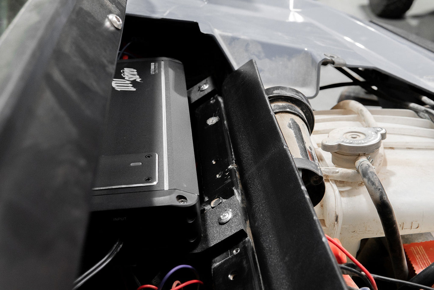 '14-'18 RZR® Amplifier Straps (Pair) | UTVS-RZR-AMP-STRAP-1418 Dunes 2 Dezert SXS