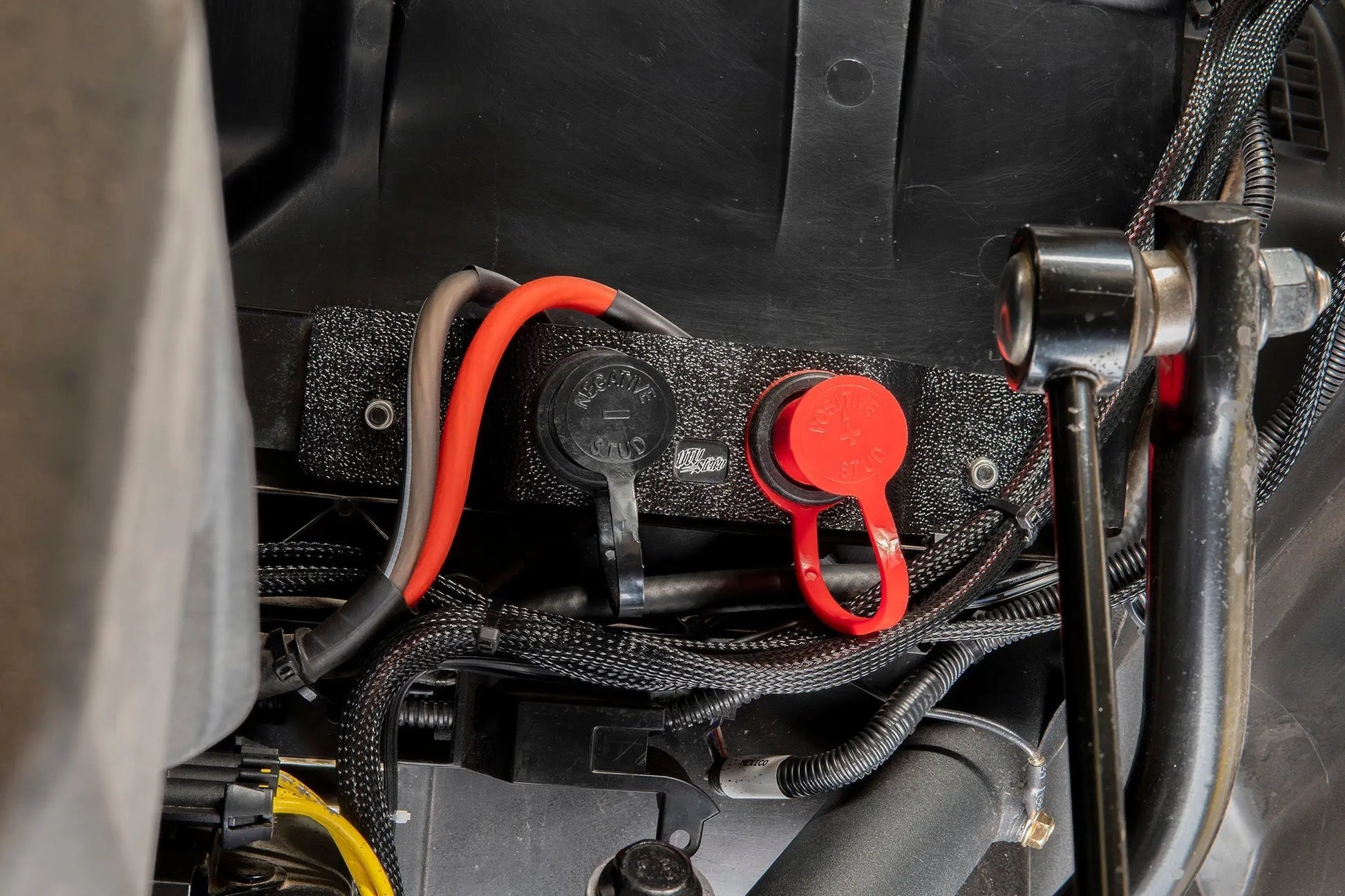 Can-Am® X3 Battery Jump Post Kit | UTVS-X3-JMPPST Dunes 2 Dezert SXS