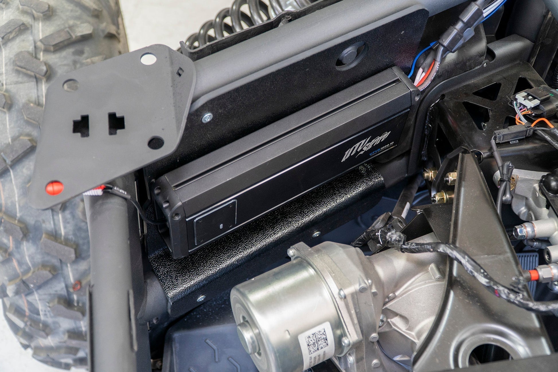 Can-Am® X3 Lower Amplifier Mount | UTVS-X3-AMPMT-LW Dunes 2 Dezert SXS