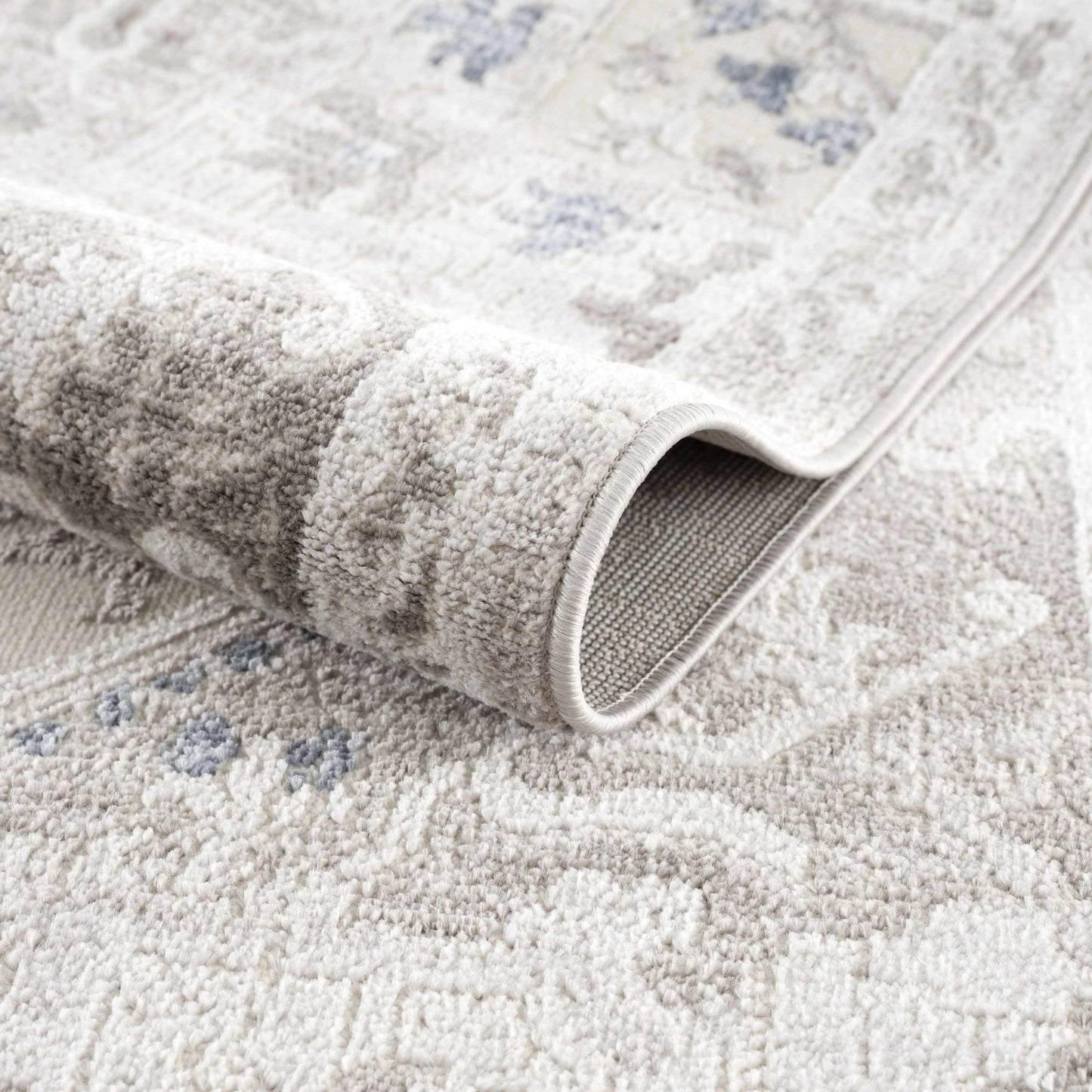 Bakir Area Rug - Get it from Bo