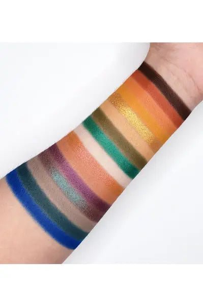 Chroma Eyeshadow Palette CL01 - Get it from Bo